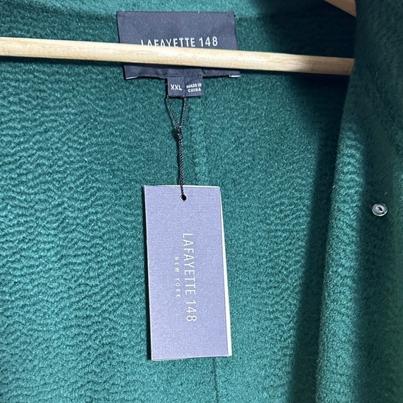 Lafayette 148 New York Yara Cashmere
Coat XXL. - Picture 7 of 14